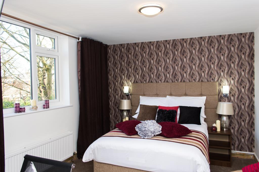 Trivelles Mayfair,Стокпорт Екстериор снимка